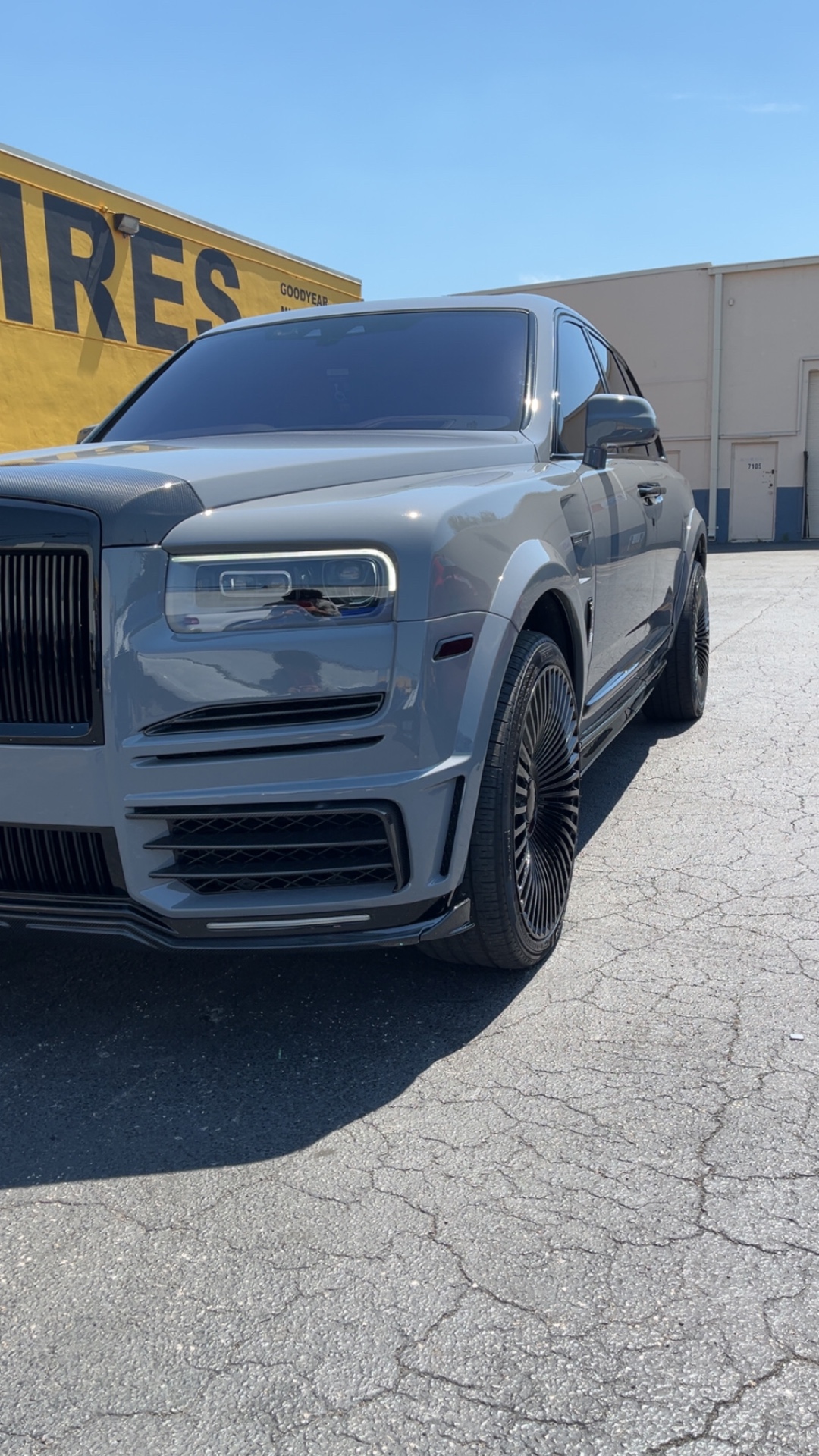 Dark ceramic tint
